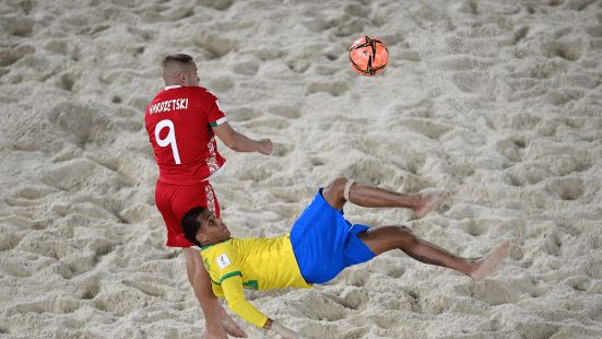 Primeiro Mundial de Futebol de Areia Raiz começa na próxima terça (8) -  Folha PE