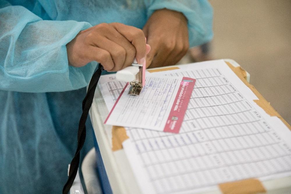 Entenda o 'passaporte da vacinação' da Covid e o que dizem os especialistas  no Ceará sobre a medida - Metro - Diário do Nordeste