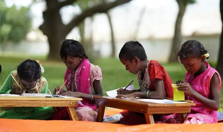 Projetos de educação são devem receber verbas do Instituto Alok e Garena