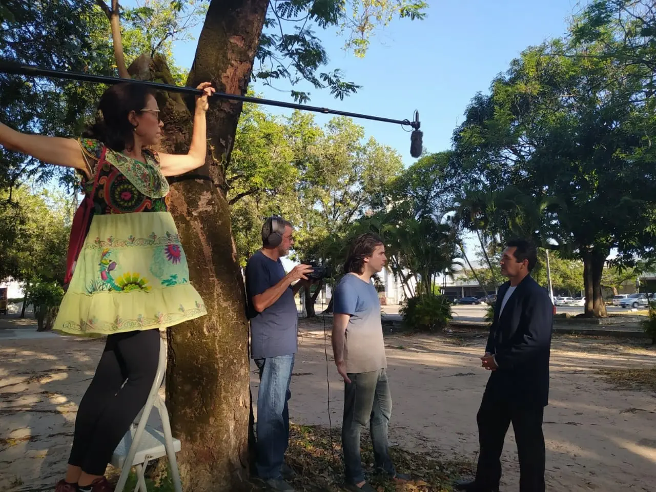 Além de produção e direção artística, Christianne Sobreira ajuda na gravação do som