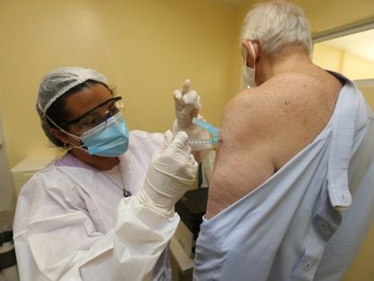 Terceira dose de vacina da Covid para idosos no Ceará