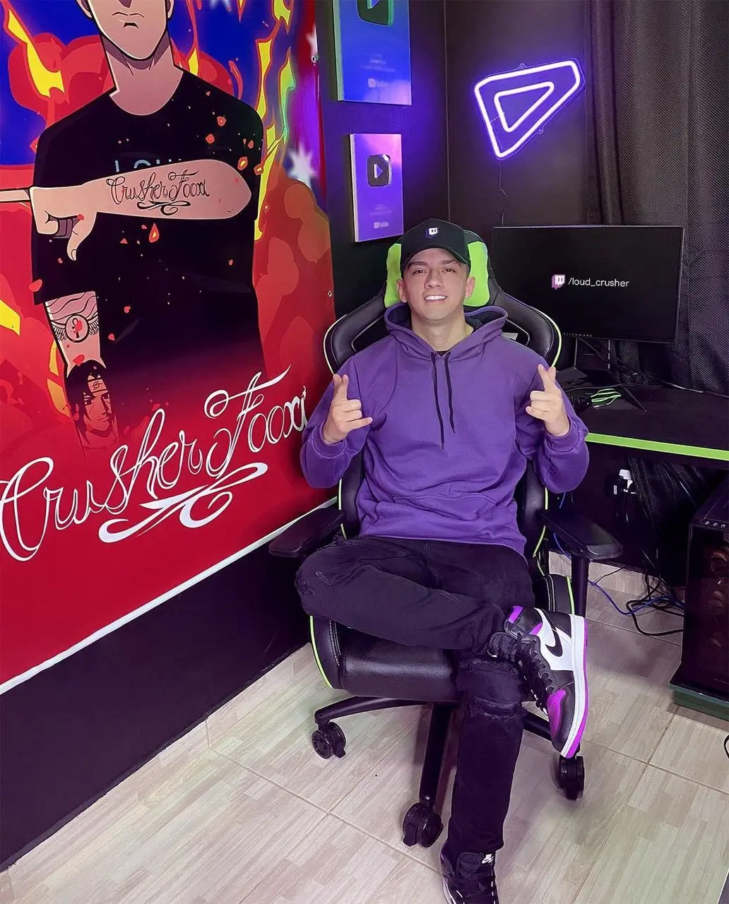 O gamer Arthur Ramos conta com 4,9 milhões de seguidores no Instagram