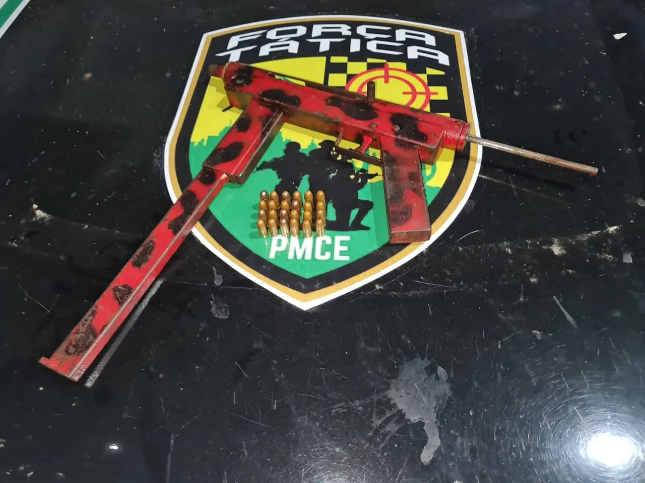 suspeita douglas arma