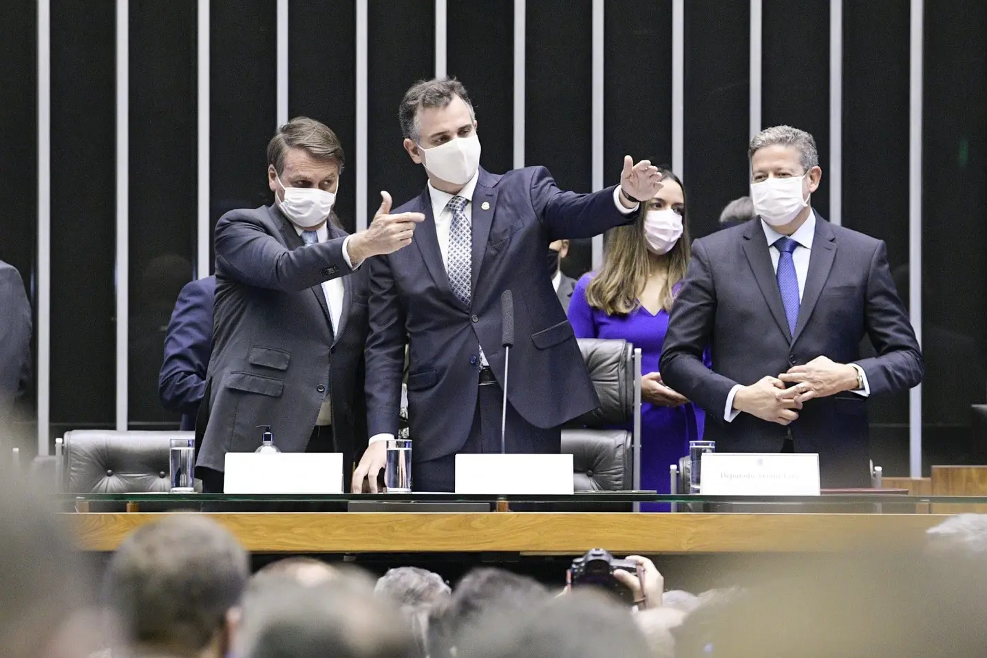 Presidente da República, Jair Bolsonaro, acompanhado dos presidentes do Senado, Rodrigo Pacheco, e da Câmara, Arthur Lira