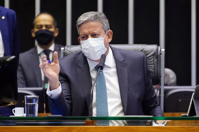 Presidente da Câmara, Arthur Lira, tenta acelerar agenda econômica