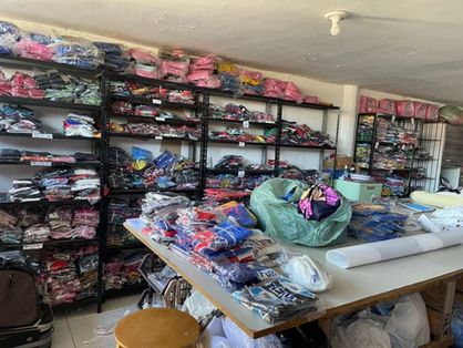 Fábrica de roupas irregular no bairro Bomsucesso