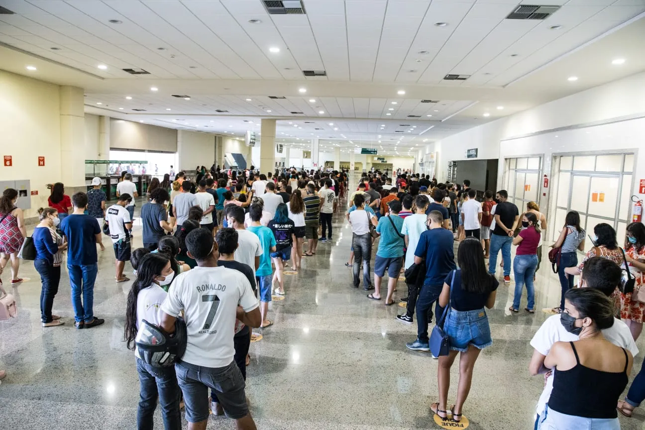 Fortaleza concentra 76% das primeiras doses da vacina contra Covid aplicadas no Ceará