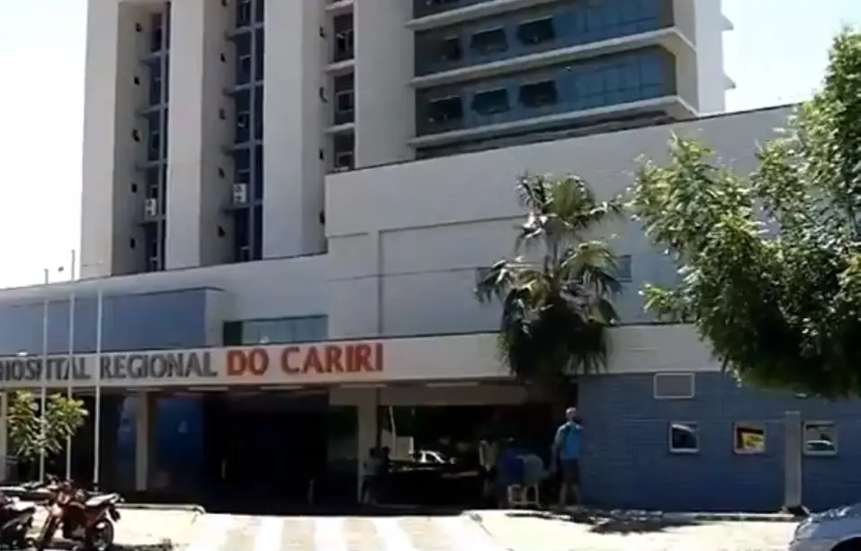 Fachada do Hospital Regional do Cariri (HRC)