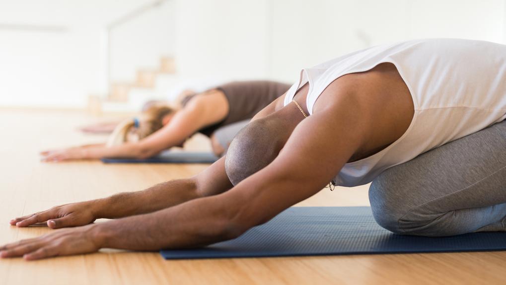 Confira essas dicas com práticas de yoga para iniciantes