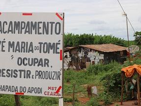 O Acampamento Zé Maria do Tomé ocupa um terreno do Departamento Nacional de Obras Contra as Secas (Dnocs), órgão federal, desde maio de 2014