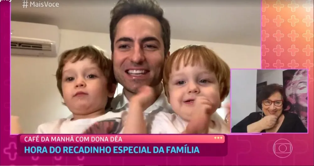 Déa Lúcia recebeu vídeo de netos e genro no programa