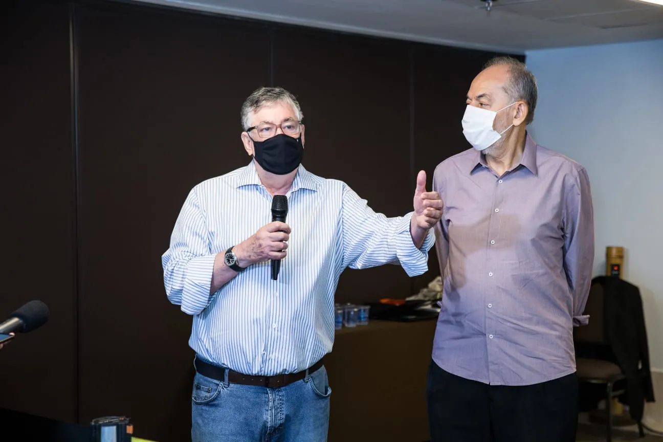Visita contou com a presença dos secretários Maia Júnior (desenvolvimento econômico) e Inácio Arruda (ciência e tecnologia)