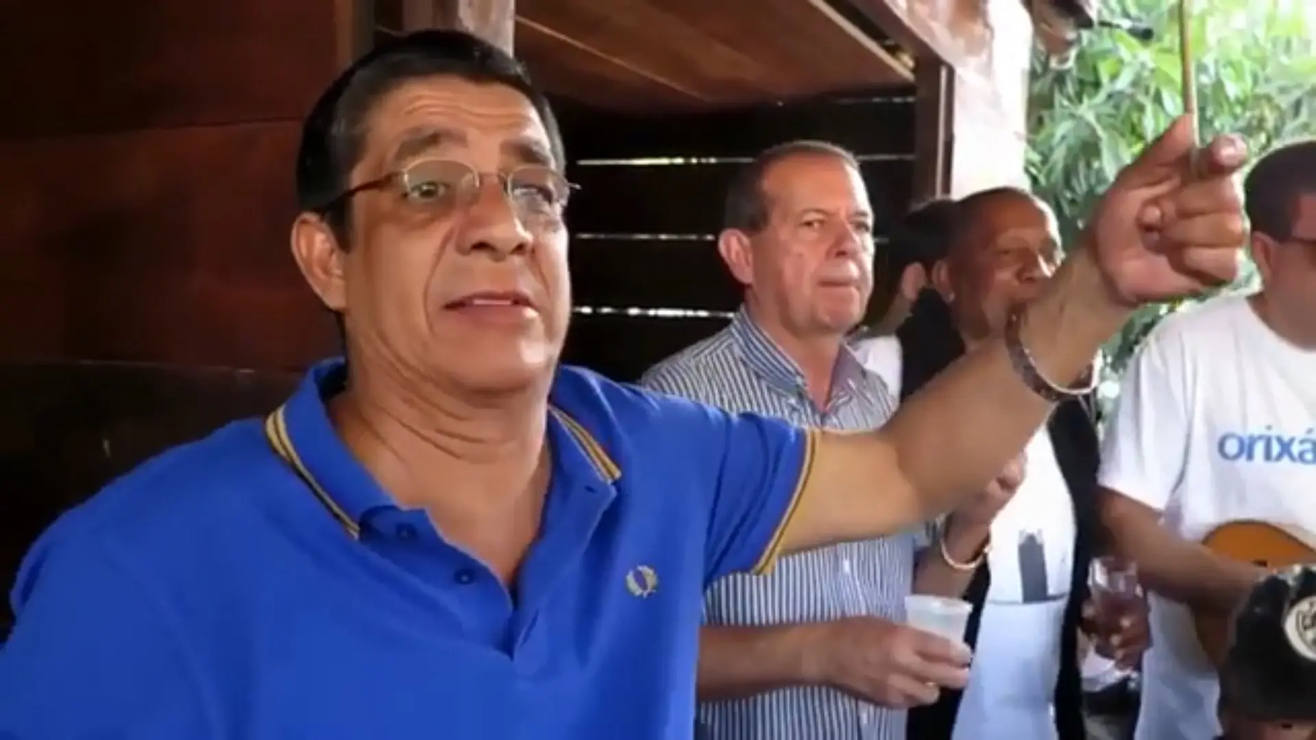 Zeca Pagodinho mantém sítio onde realiza eventos com amigos e familiares