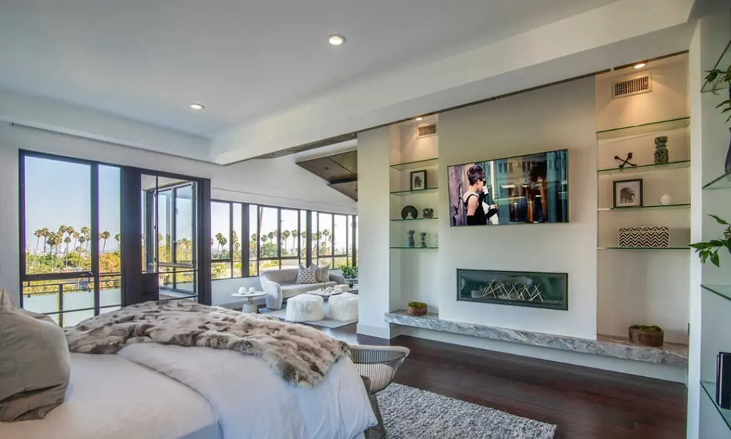 Casa da Rihanna está sendo vendida por US$ 7,8 milhões