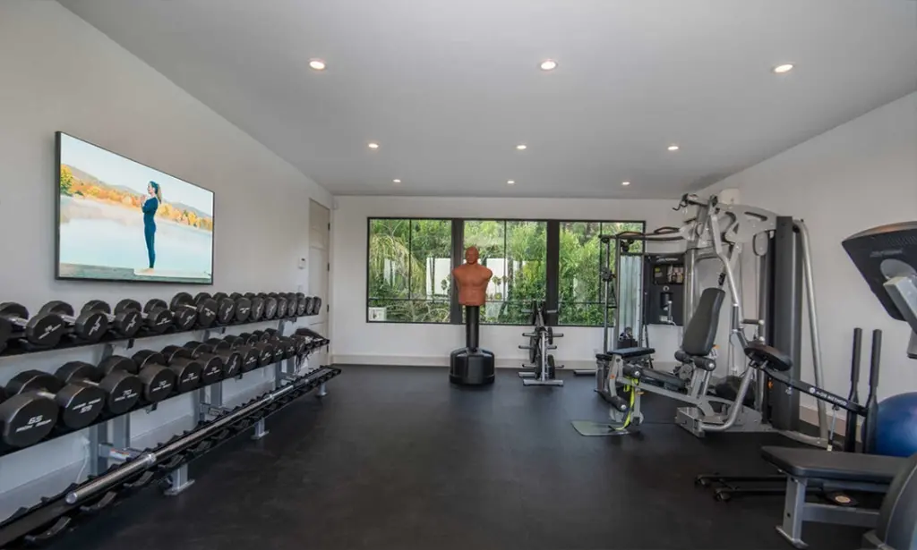 Casa da Rihanna está sendo vendida por US$ 7,8 milhões