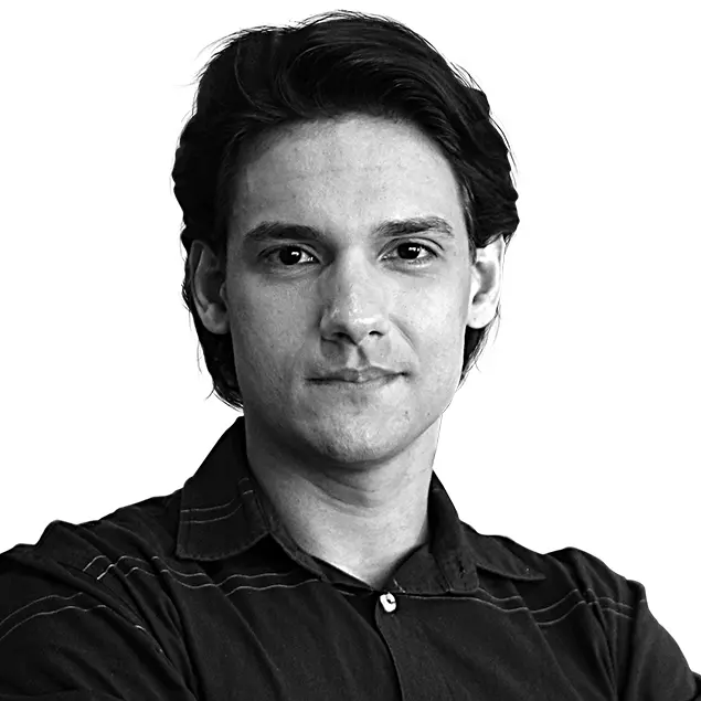 Foto frontal Tom Alexandrino