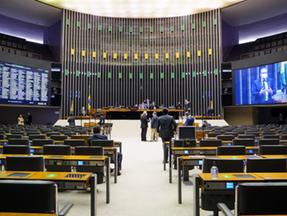 Imagem do plenário da Câmara durante a sessão virtual