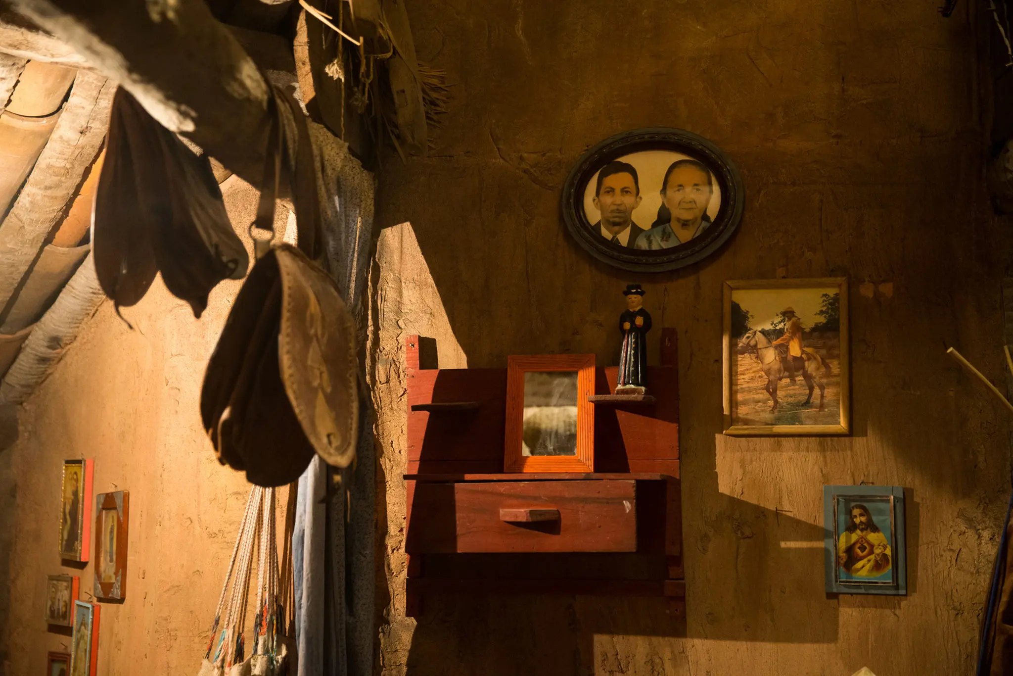 Imagens da Exposição Vaqueiros, no Museu da Cultura Cearense