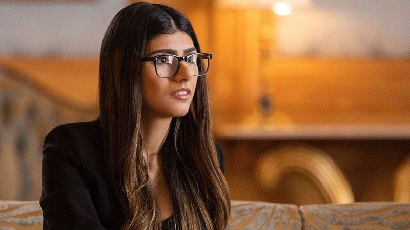 mia khalifa twitter meme