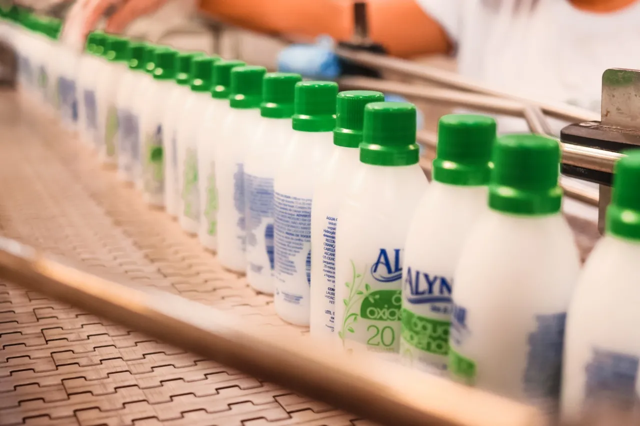 Produtos de limpeza e cosméticos devem ficar mais caros por pressão do mercado externo e alta de preços dos insumos