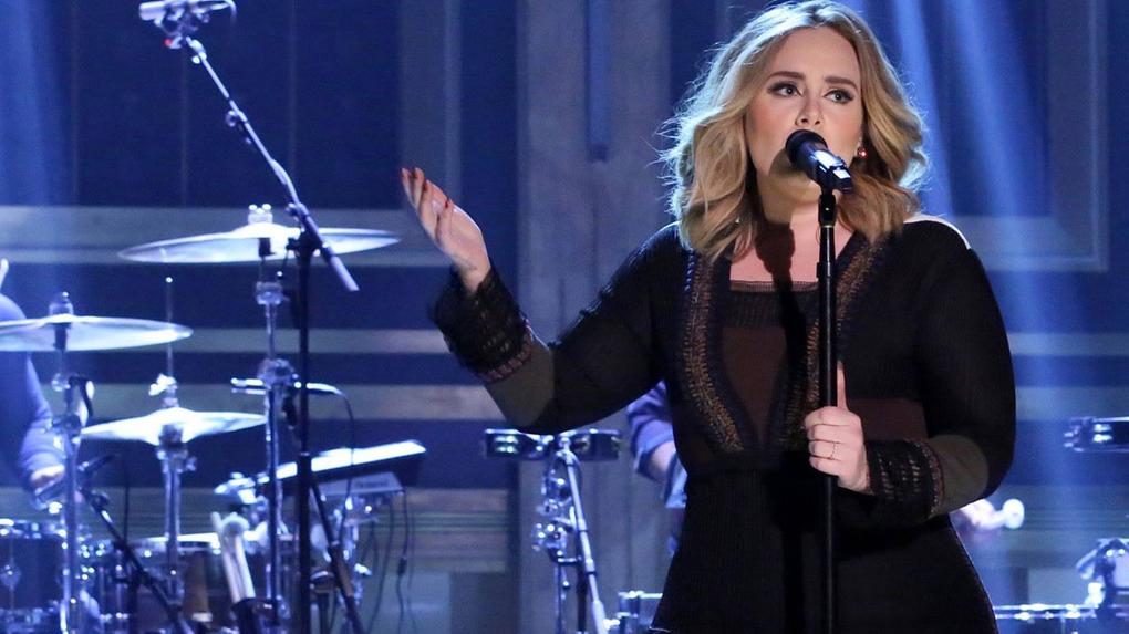 Fãs da cantora Adele aguardam novo álbum da cantora há cerca de cinco anos