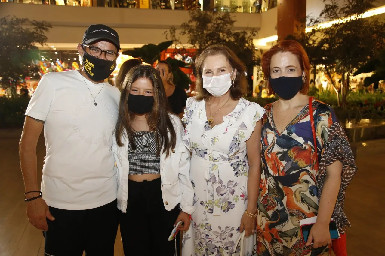 André e Helena Mota, Renata Jereissati e Ana Rachel Mendonça