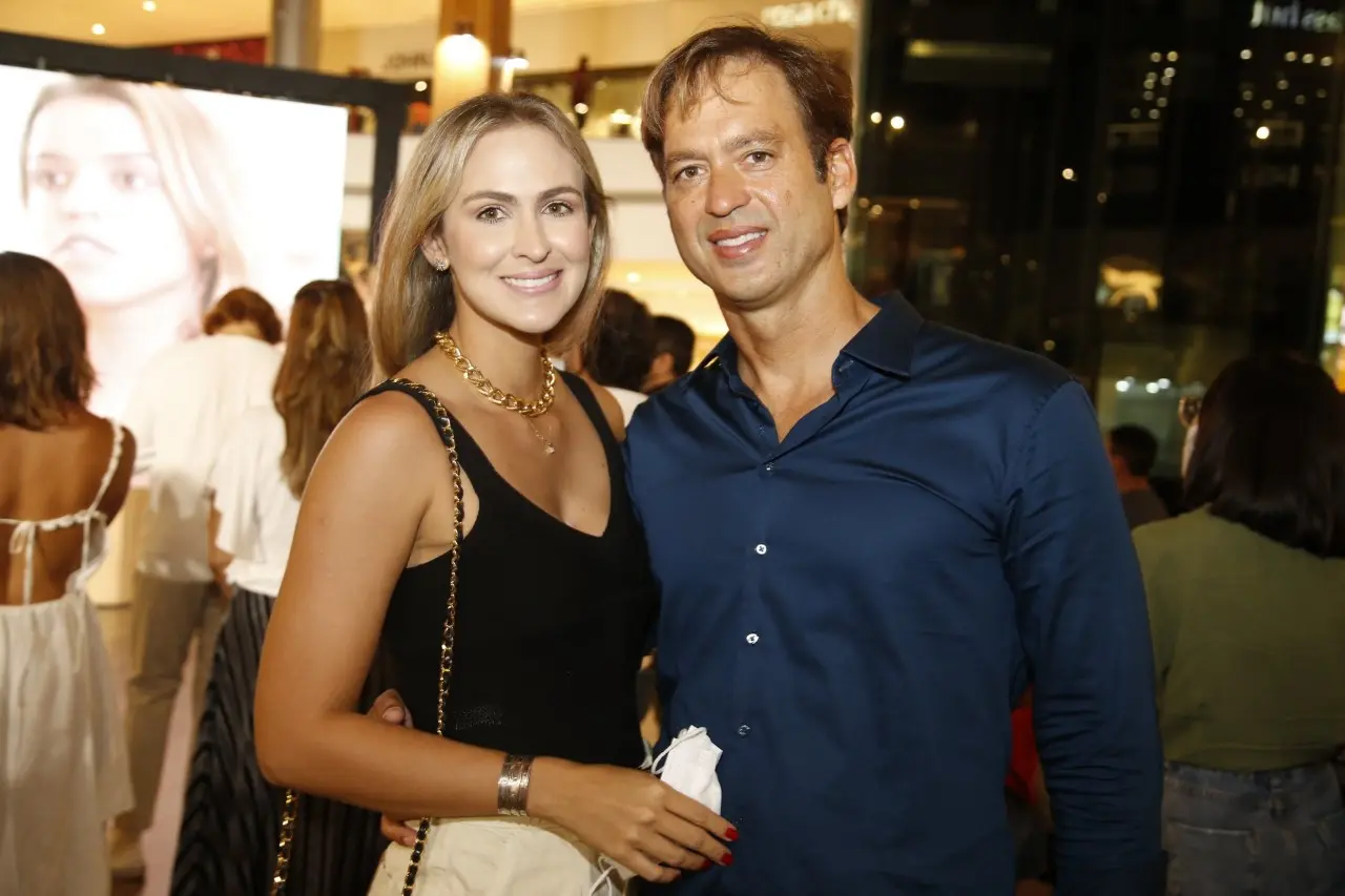 Fernanda Dourado e Danilo Régis Mota
