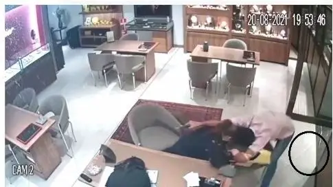 vitima caroline latrocinio