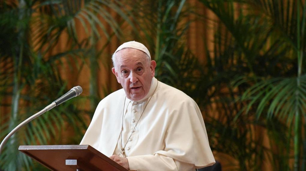 Papa fala sobre abusos sexuais na Igreja Católica da França.