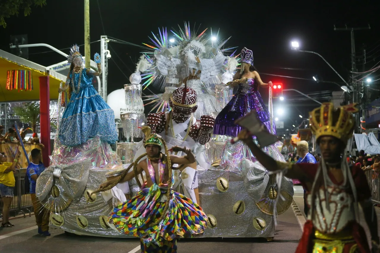 O Maracatu difunde saberes sobre a negação da presença do negro e de religiões de matriz africana e afro-brasileira