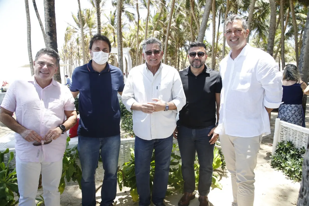 Foto 15 Eduardo Pinheiro, Bruno Gonçalves, Jânio Natal, Paulo Onichi e Murilo PascoalFoto 15 Eduardo Pinheiro, Bruno Gonçalves, Jânio Natal, Paulo Onichi e Murilo Pascoal