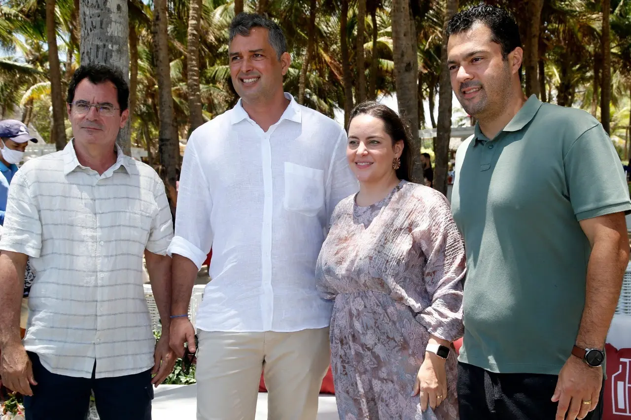 Foto 14 Paulo Menezes, Murilo Pascoal, Clarisse Linhares e Felipe Lima