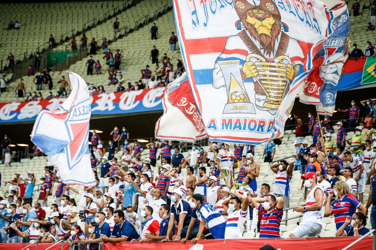 Torcida do Fortaleza na Arena Castelão