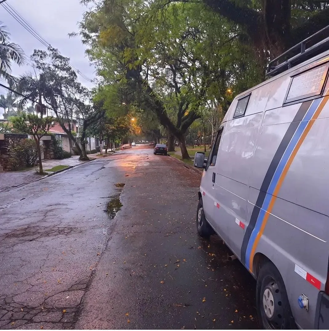 O motorhome foi estacionado numa 