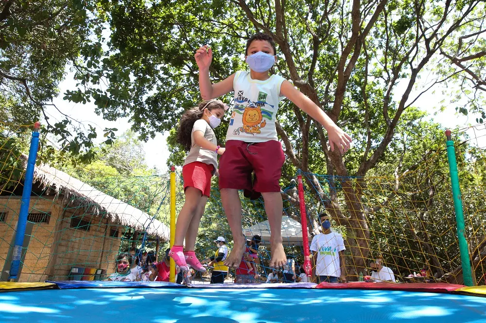 Com fauna e flora características da Mata Atlântica, a Unidade de Conservação Estadual possui também trilhas de passeio