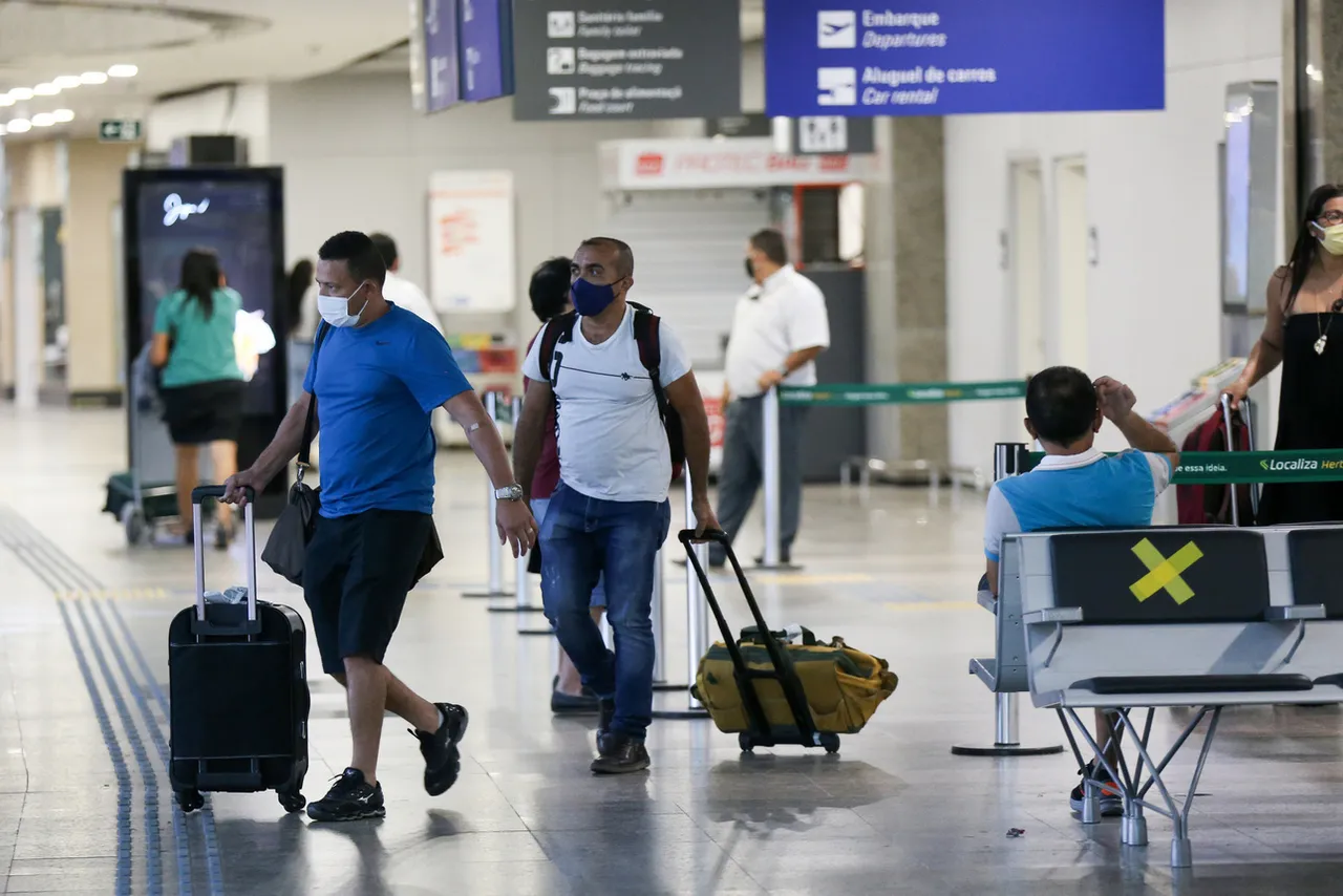 Passagens aéreas em Fortaleza tiveram inflação de 43,7% e se destacaram entre os produtos e serviços com maiores altas em setembro