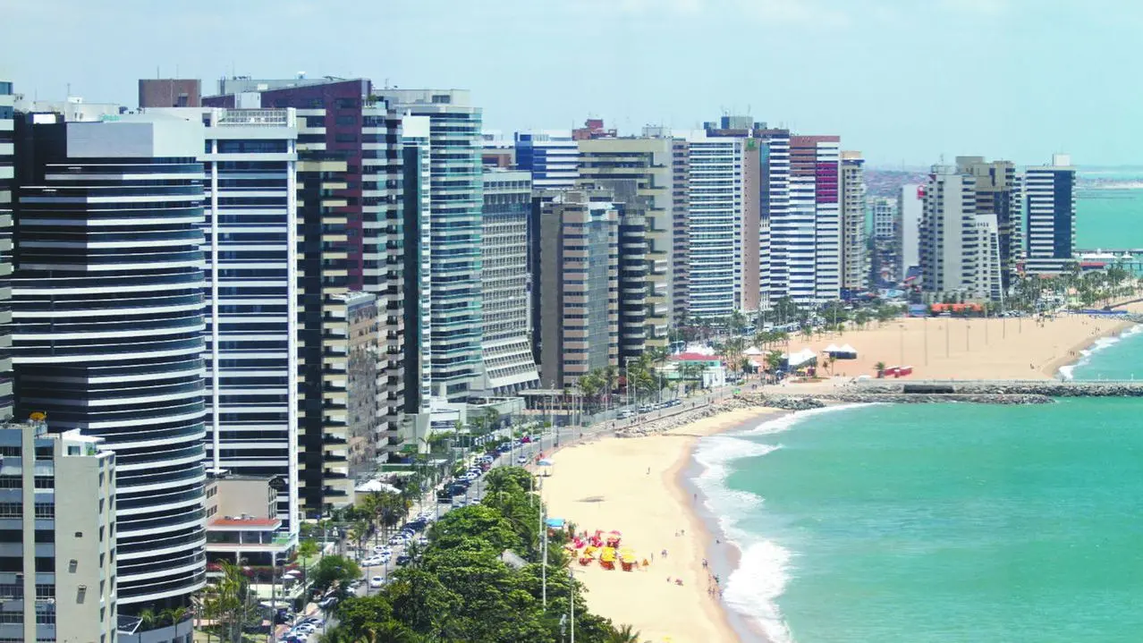 Visão aérea da orla de Fortaleza