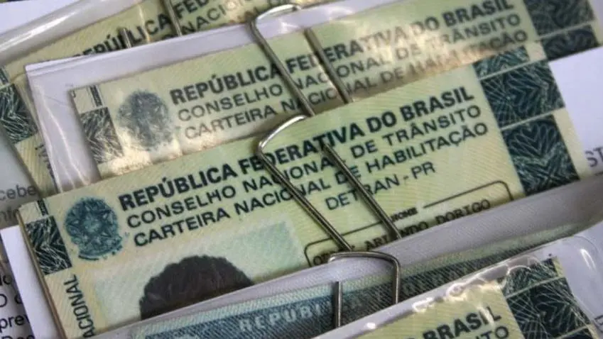 Fotos de Carteiras Nacionais de Habititação