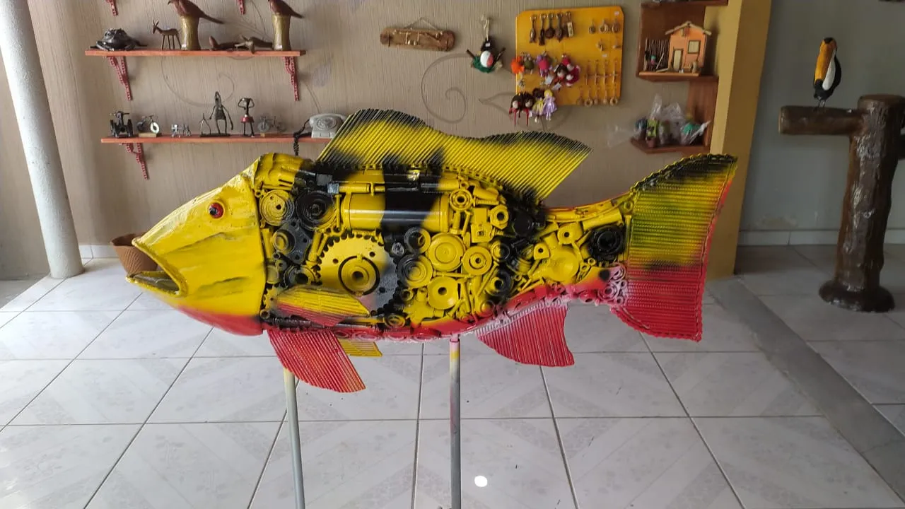Artista cearense faz obras de animais no interior