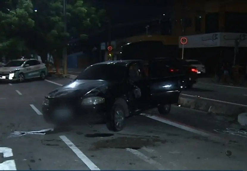 carro envolvido em acidente