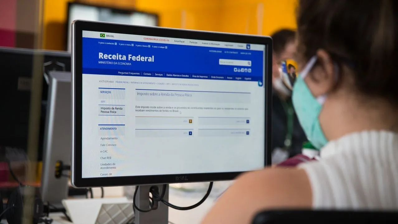 Atualmente em R$ 1.903, a faixa de isenção deve passar para R$ 2.500 enquanto a alíquota e limites das demais faixas também serão revistos.