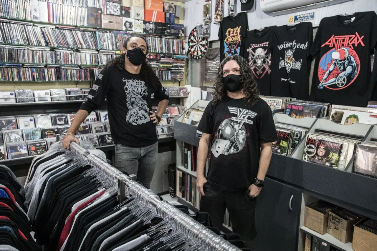 Fernando e Elineudo testemunham a renovação do público