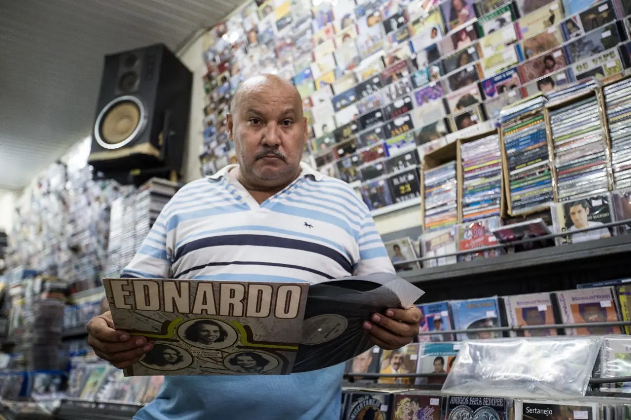 Cosme Alberto e uma edição de 