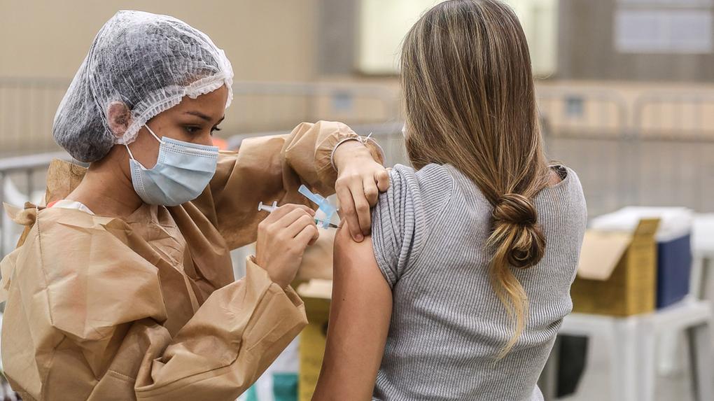 Locais específicos irão receber nova fase de vacinação em Fortaleza