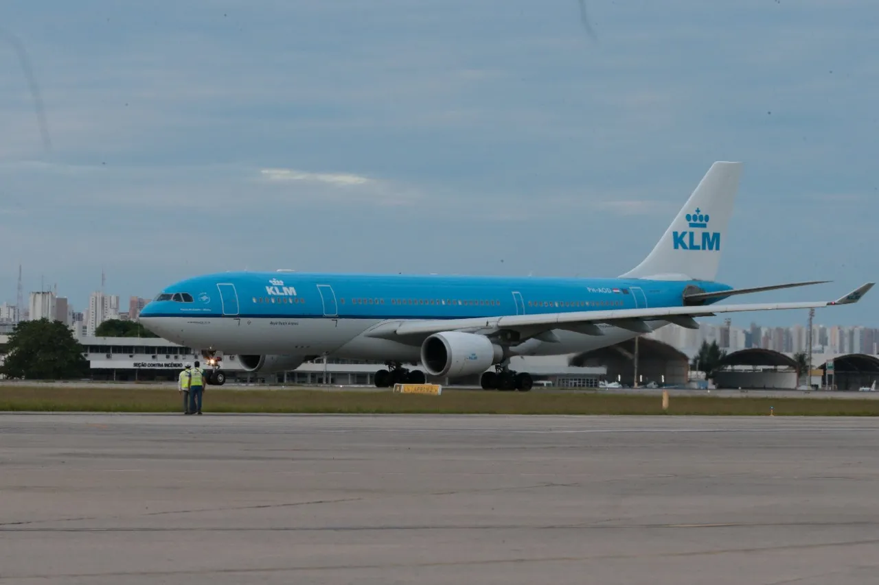 O retorno das operações da KLM ligando Fortaleza a Amsterdã ainda não tem previsão para acontecer.