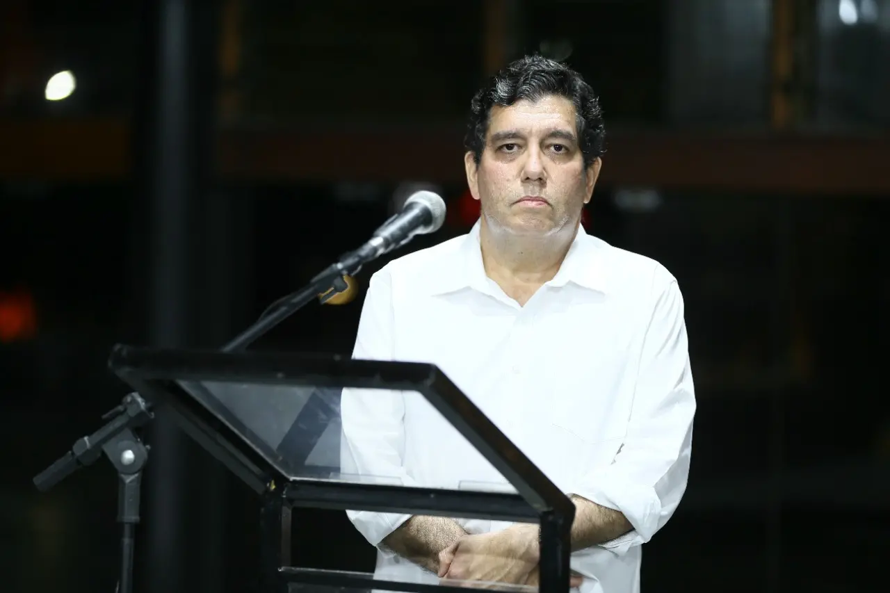 Cabeto sobre candidatura: 