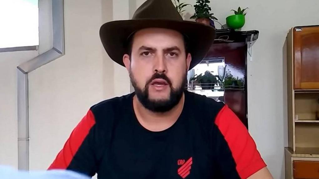 Zé Trovão falando em vídeo