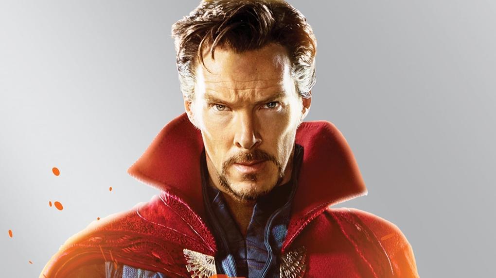 Na imagem está o ator Benedict Cumberbatch com o figurino do personagem Doutor Estranho.