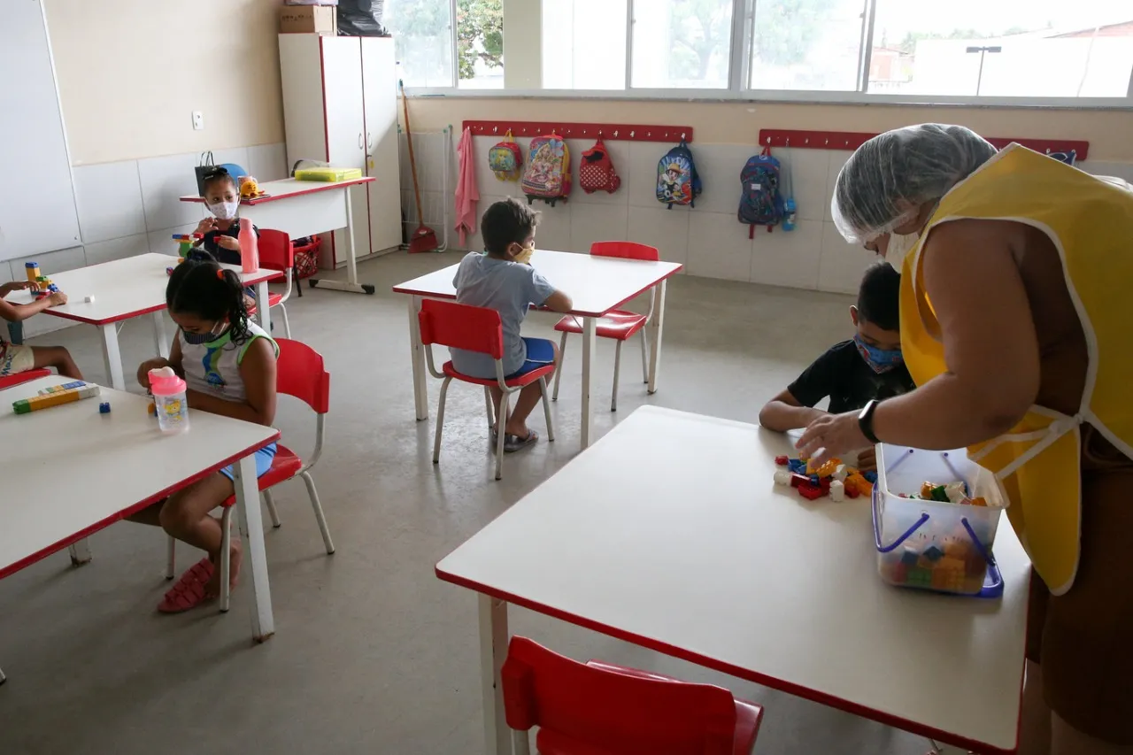 Retorno das aulas presenciais no Centro de Educação Infanti, do Complexo Educacional Myra Eliane