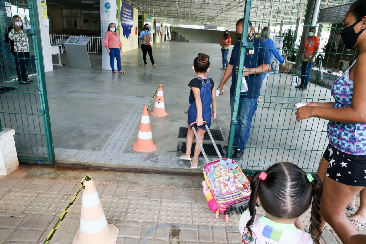 Retorno das aulas presenciais no Centro de Educação Infanti, do Complexo Educacional Myra Eliane